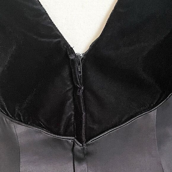 Vintage (1993) Jessica McClintock Black Sleeveless Dress. Size 7/8. - Picture 3 of 8